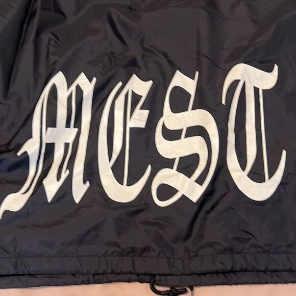 Vintage MEST windbreaker jacket size XL 2 small pin holes see last 2 photos GVC - Picture 9 of 12
